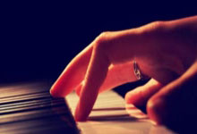 东契奇重要时刻战术调整，TES带队取胜！